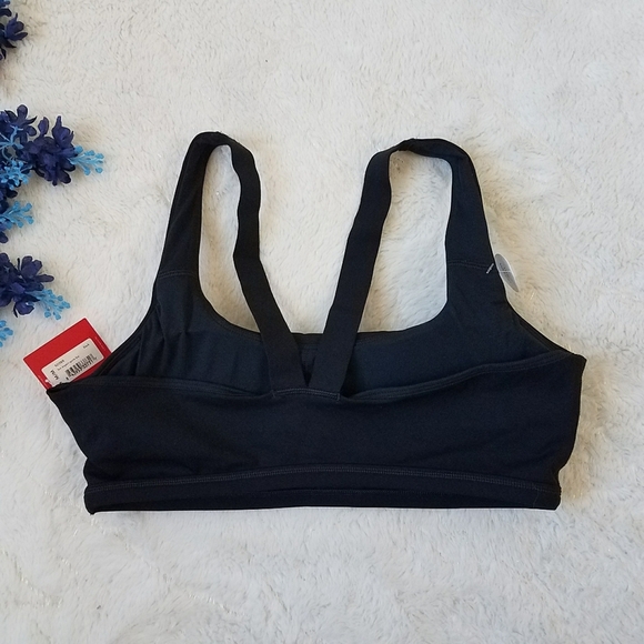 SPANX Low Impact Sports Bra - Picture 4 of 8